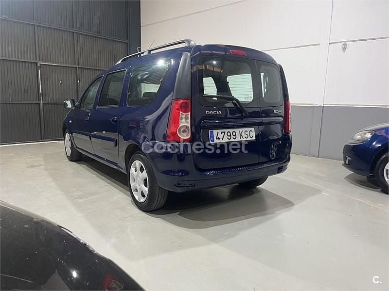 Usado Dacia Logan Lauréate 90 CV (66 kW) 2011 Azul Familiar