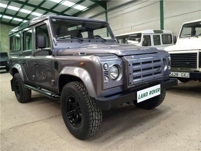 Gris Usado 2013 Land Rover Defender SUV | 39.900 € (Un poco caro) - Imagen 1/4