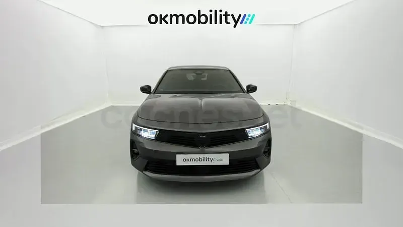 Usado Opel Astra 180 CV (132 kW) 2023 Gris / plata Utilitario