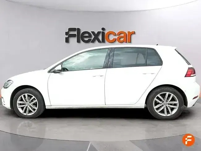 Usado VW Golf VII Advance 110 CV (80 kW) 2018 Blanco Berlina