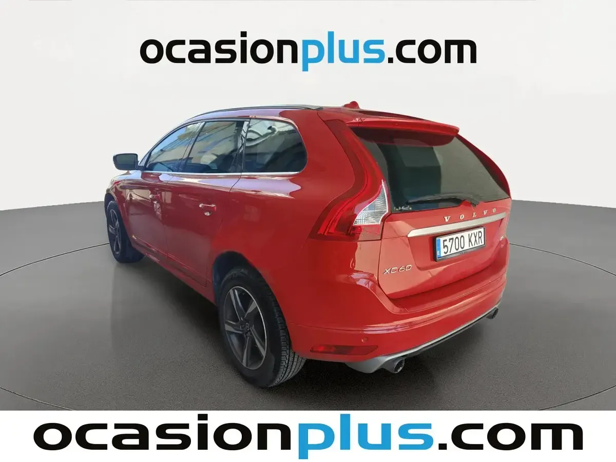 Usado Volvo XC60 R-Design Momentum 245 CV (180 kW) 2014 Rojo SUV
