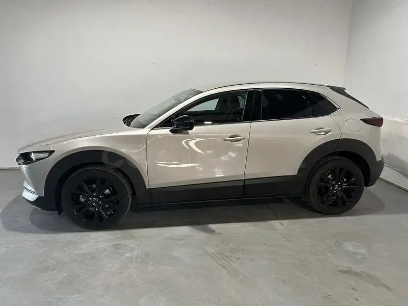 Usado Mazda CX-30 Nagisa 186 CV (136 kW) 2025 Gris / plata SUV