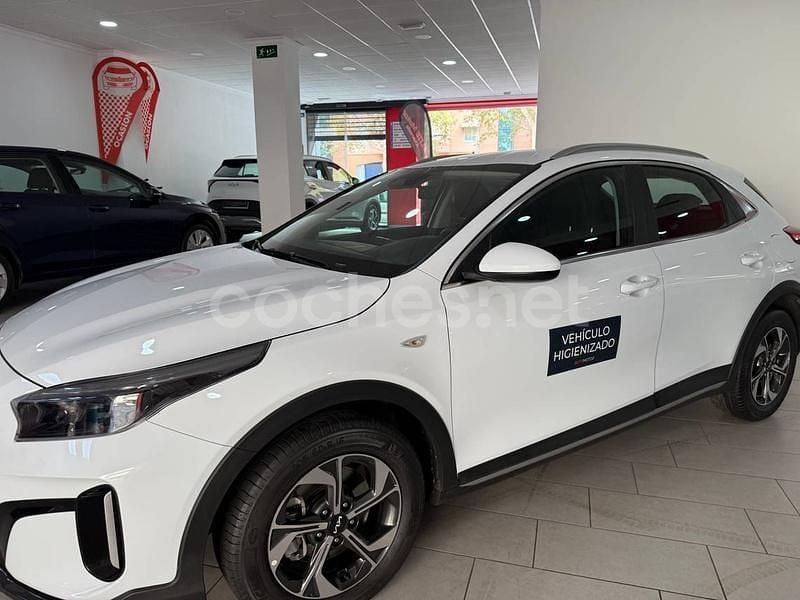 Usado Kia XCeed 101 CV (74 kW) 2024 Blanco SUV
