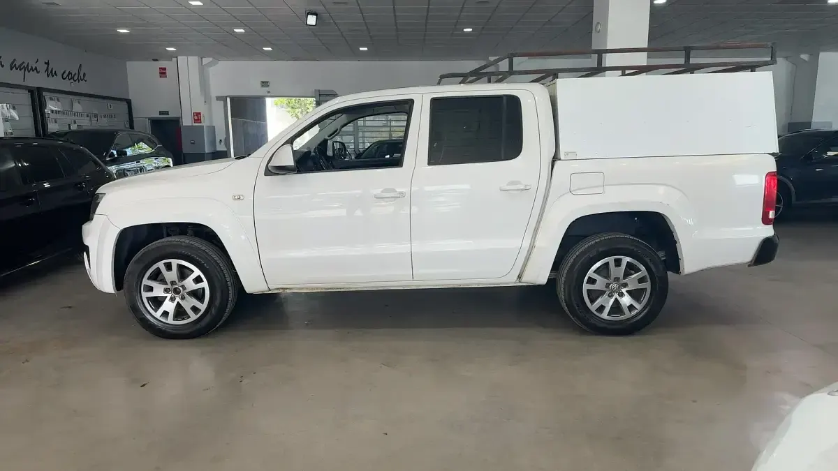Usado VW Amarok Trendline 204 CV (150 kW) 2019 Blanco Pickup/Camioneta