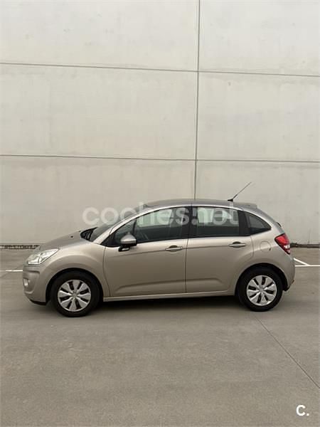 Usado Citroën C3 SELECTION 68 HP (50 kW) 2011 Bege Sedan