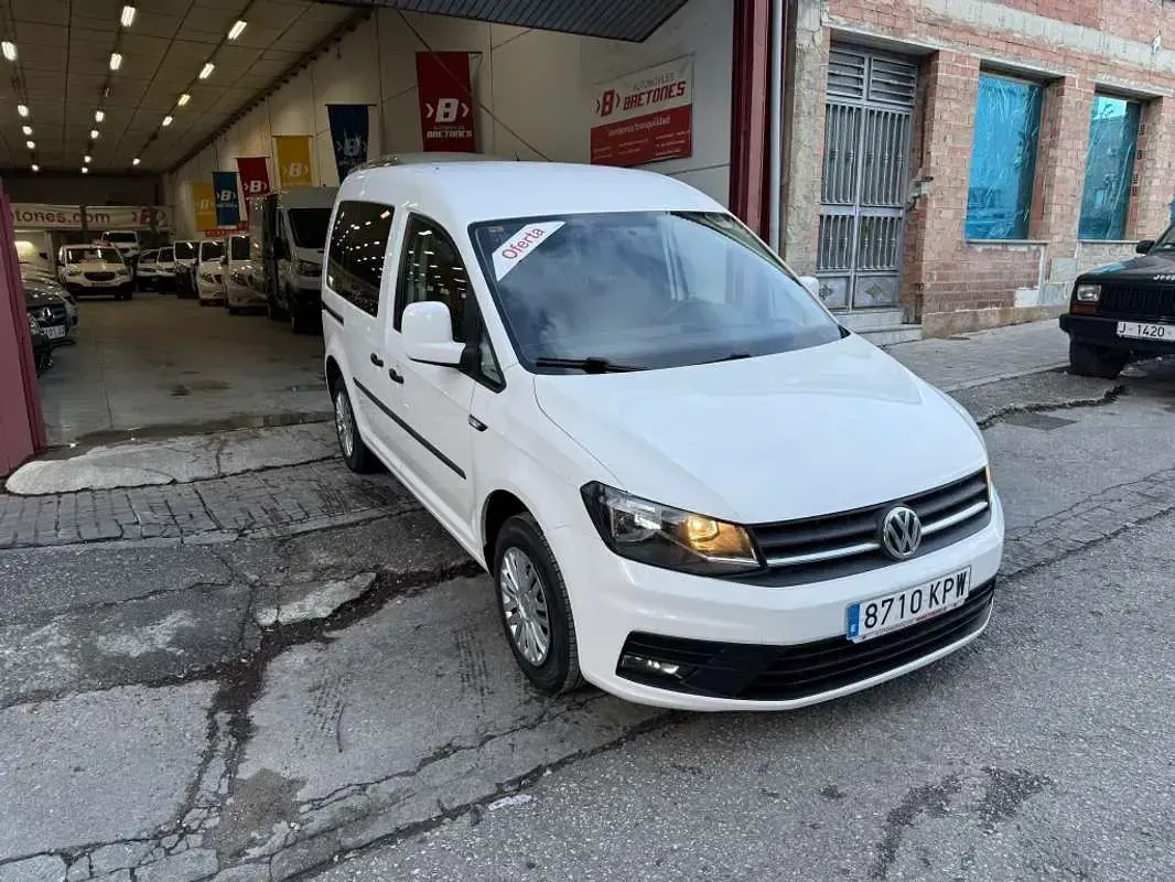 Usado VW Caddy 75 CV (55 kW) 2018 Blanco Monovolumen