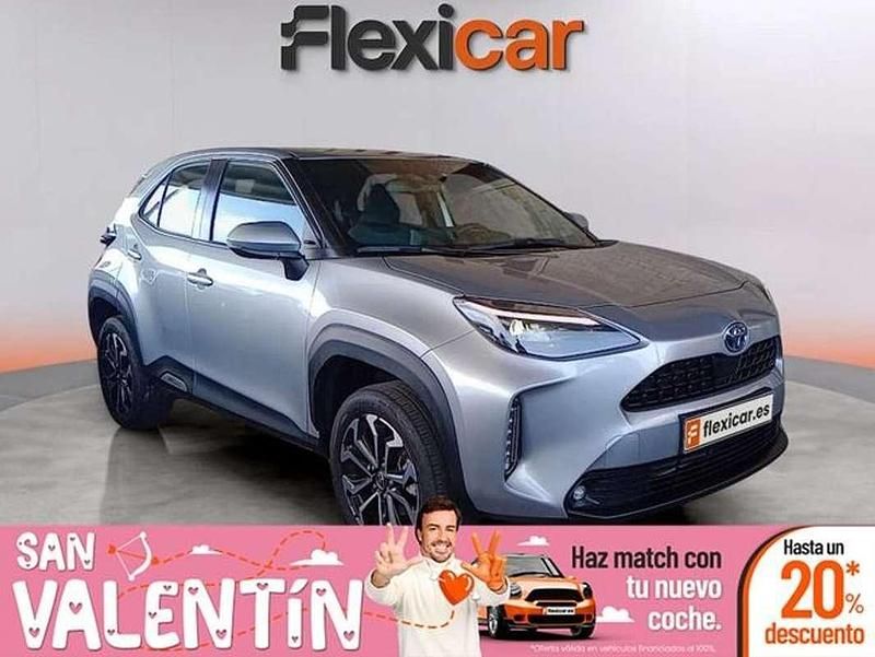 Usado Toyota Yaris Cross Active 116 CV (85 kW) 2024 Gris SUV