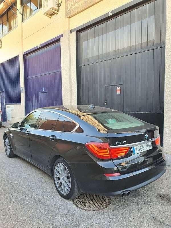 Usado BMW 530 Gran Turismo 245 CV (180 kW) 2011 Negro Berlina