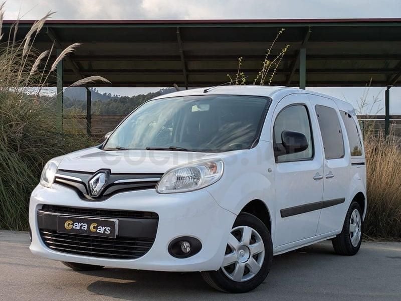 Usado Renault Kangoo Expression 90 CV (66 kW) 2014 Blanco Monovolumen