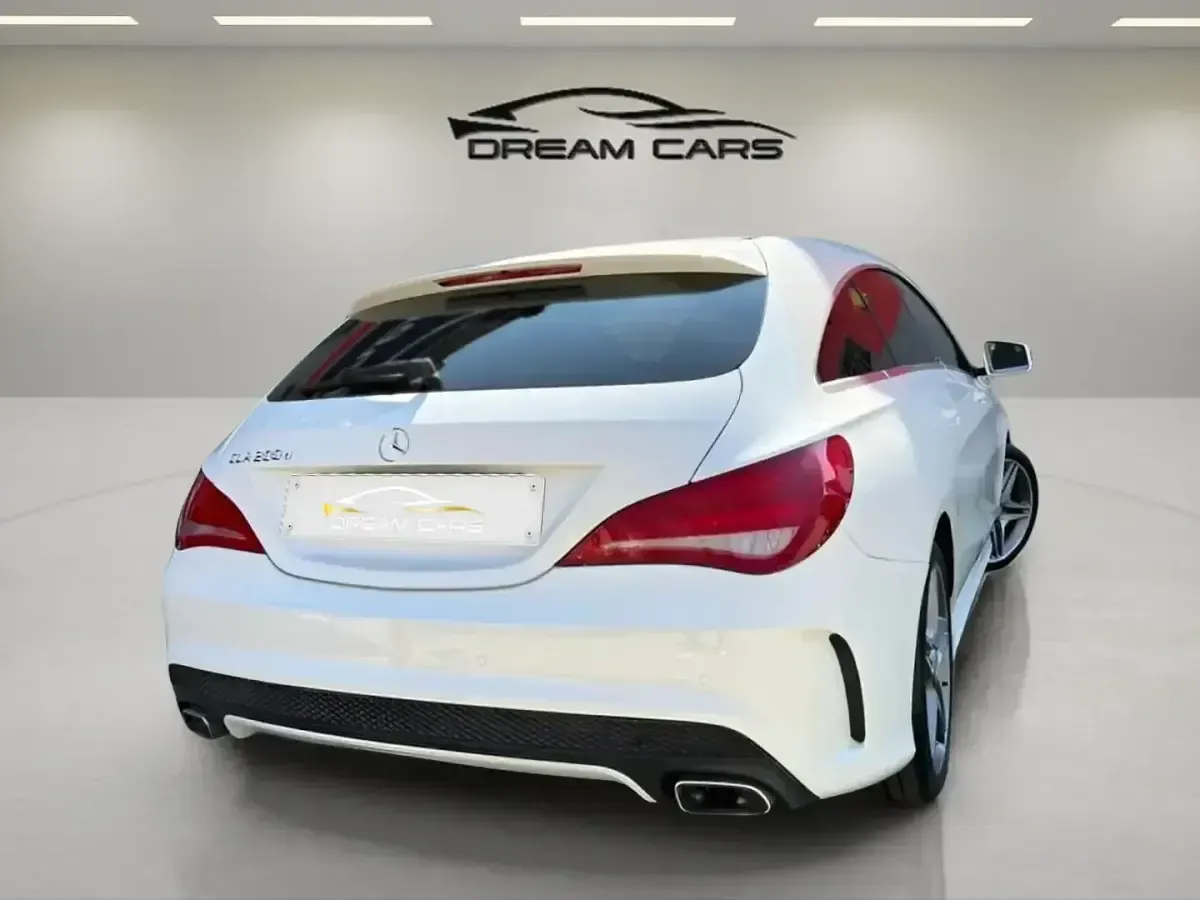 Usado Mercedes CLA200 136 HP (100 kW) 2016 Branco Carrinha