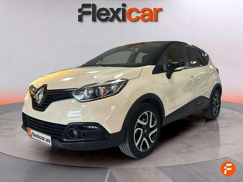 Usado Renault Captur Life 90 CV (66 kW) 2016 Beige SUV