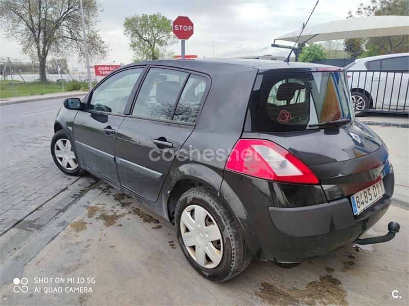 Usado Renault Mégane II Dynamique 150 CV (110 kW) 2006 Negro Berlina