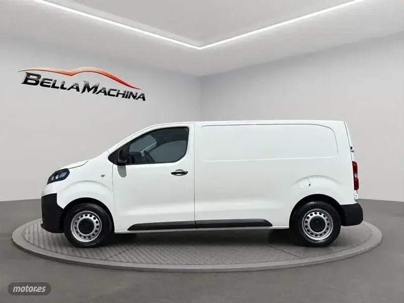 Usado Opel Vivaro 120 CV (88 kW) 2022 Blanco Monovolumen