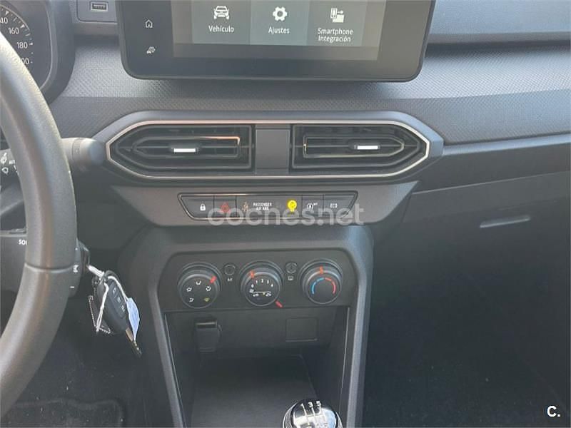 Usado Dacia Sandero Essentiel 91 CV (66 kW) 2024 Negro Berlina