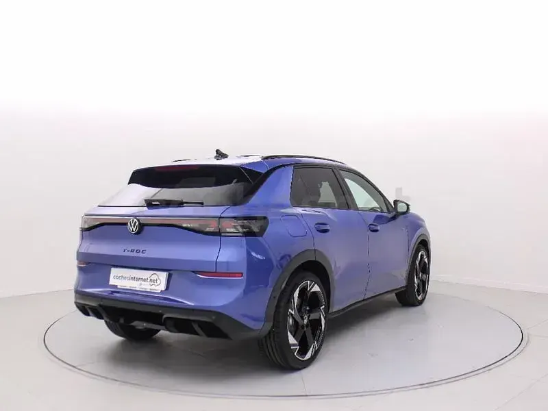 Usado VW T-Roc R-line 150 CV (110 kW) 2025 Azul SUV