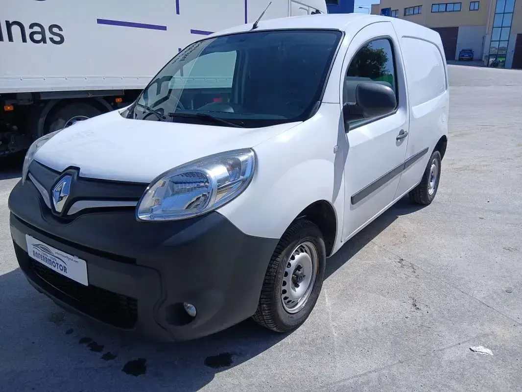 Usado Renault Kangoo 75 CV (55 kW) 2019 Blanco Monovolumen