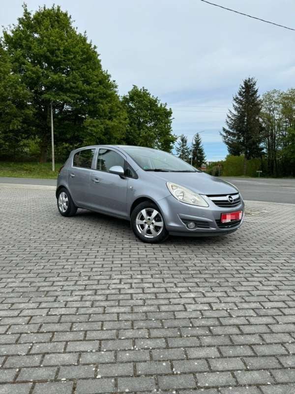 Usado Opel Corsa 90 HP (66 kW) 2008 Citadino