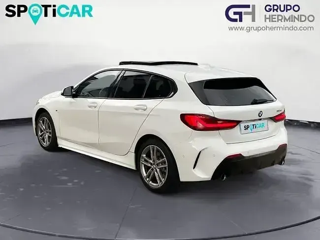 Usado BMW 120 Sport Line 190 CV (139 kW) 2022 Blanco Utilitario