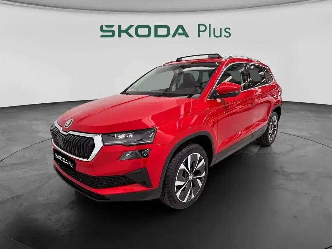 Usado Skoda Karoq Style 150 CV (110 kW) 2023 Rojo SUV