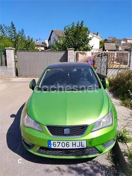 Usado Seat Ibiza SC Style 105 CV (77 kW) 2012 Verde Utilitario