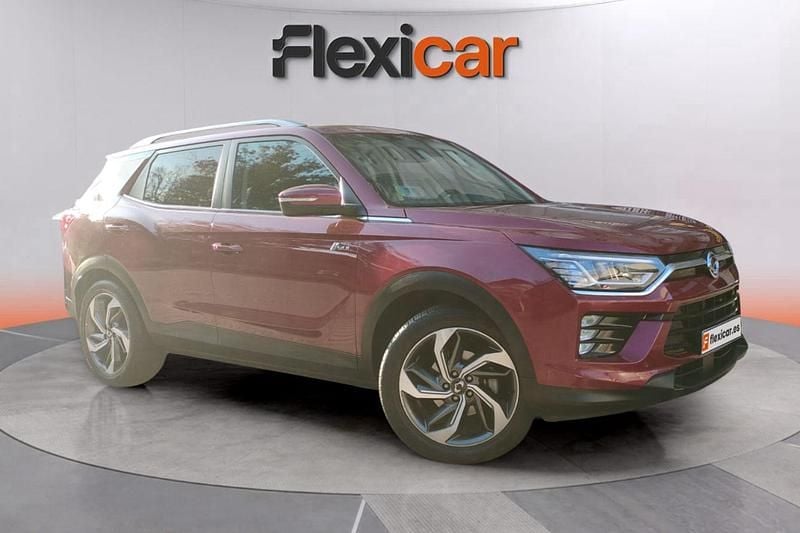 Granate Usado 2024 Ssangyong (KGM) Korando SUV | 21.790 € (Precio justo) - Imagen 1/4