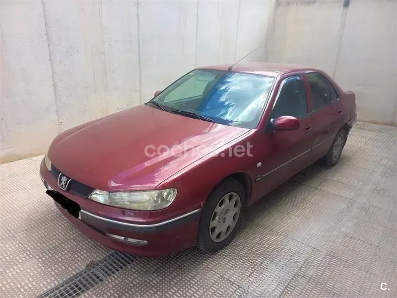 Usado Peugeot 406 90 CV (66 kW) 2001 Granate Berlina