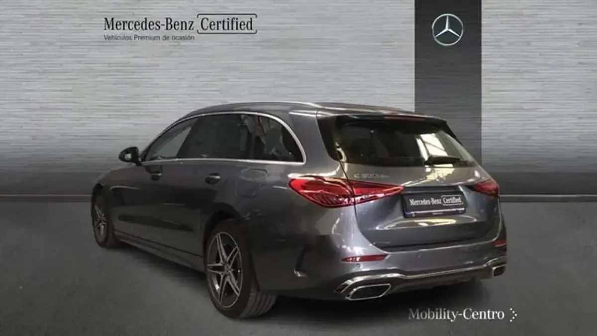 Usado Mercedes E300 313 CV (230 kW) 2025 Gris Familiar