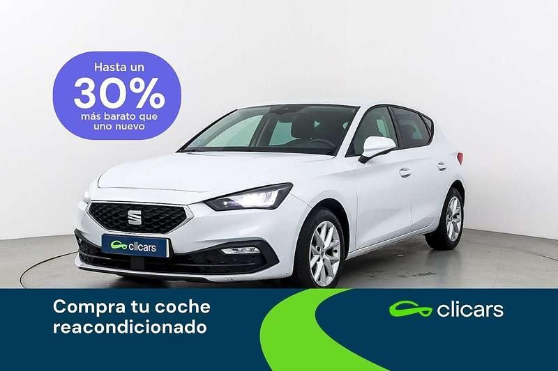 Usado Seat Leon Style 116 CV (85 kW) 2021 Blanco Utilitario