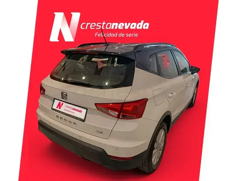 Usado Seat Arona Style 90 CV (66 kW) 2019 Blanco SUV
