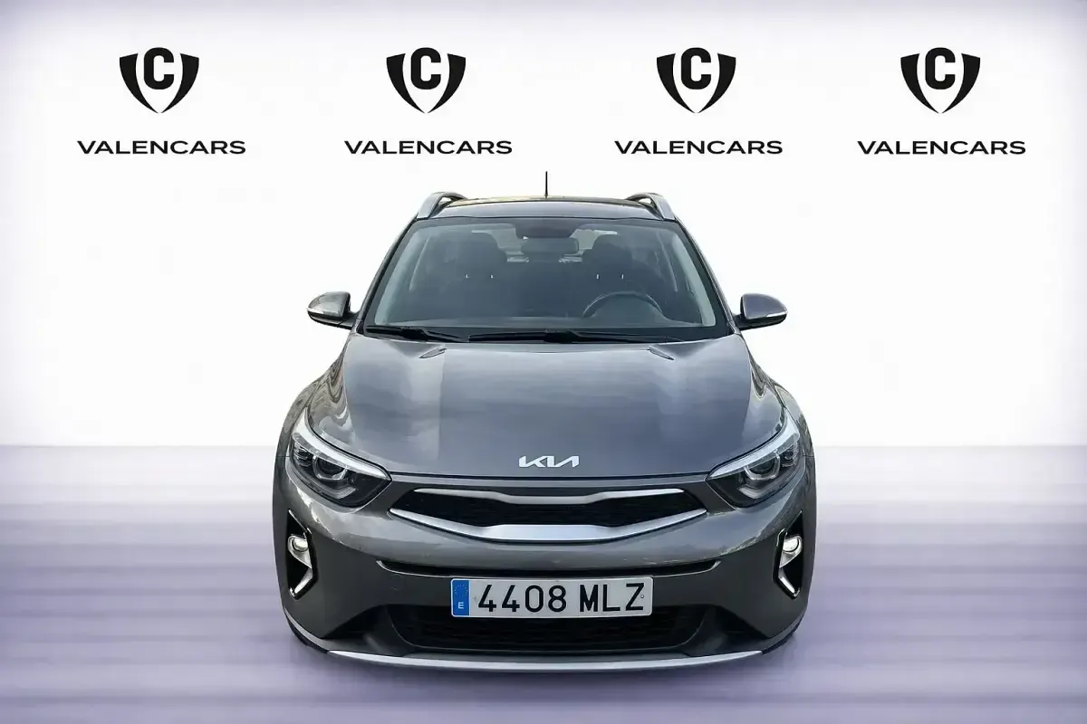 Begagnad Kia Stonic 84 HK (61 kW) 2024 Vit SUV