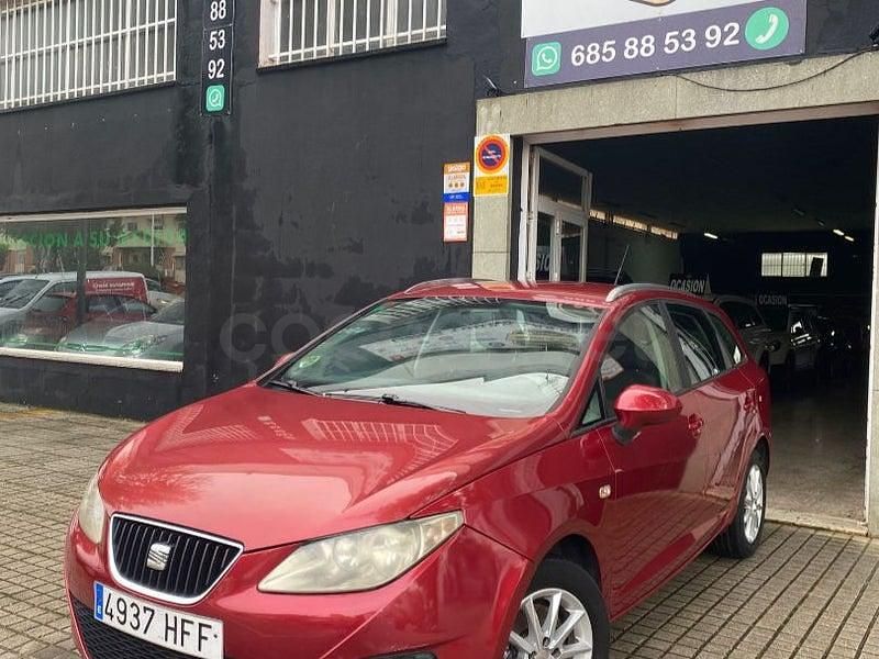 Usado Seat Ibiza ST Sport 105 CV (77 kW) 2012 Granate Familiar