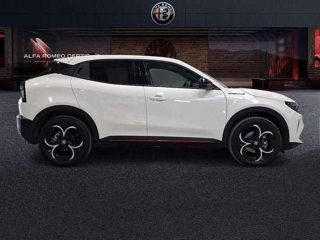 Usado Alfa Romeo Junior Edizione Speciale 137 CV (100 kW) 2024 Blanco SUV