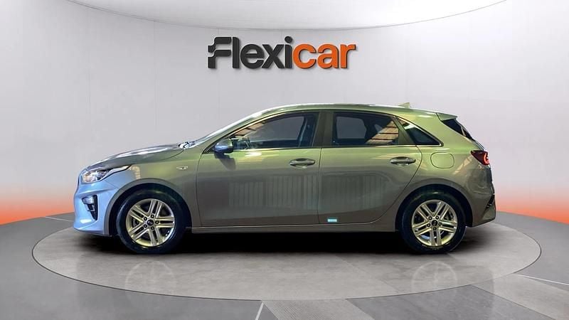 Usado Kia Ceed 101 CV (74 kW) 2020 Gris Utilitario