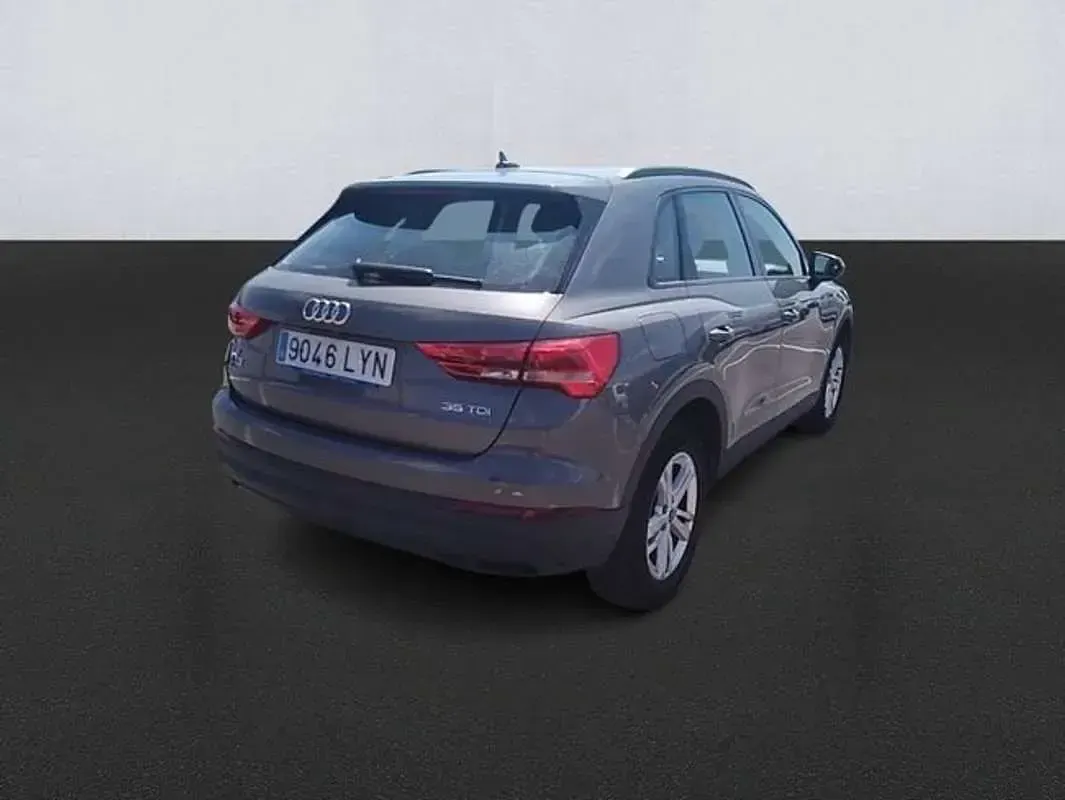 Usado Audi Q3 S-Line 150 CV (110 kW) 2022 Gris SUV