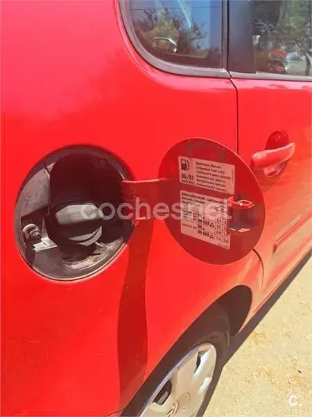 Usado VW Polo Edition 80 CV (58 kW) 2008 Rojo Utilitario