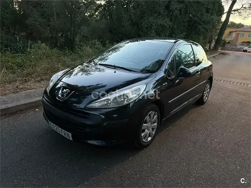 Usado Peugeot 207 90 CV (66 kW) 2007 Negro Berlina
