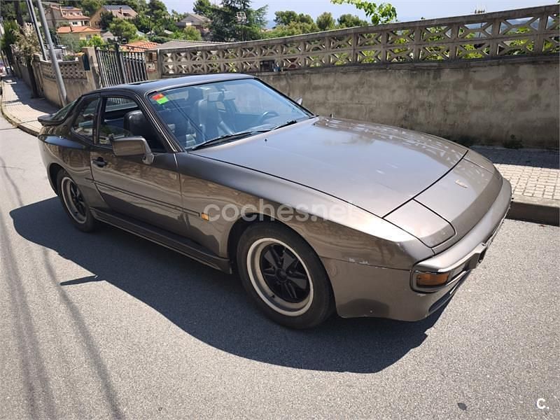 Usado Porsche 944 163 CV (119 kW) 1983 Marrón Coupe
