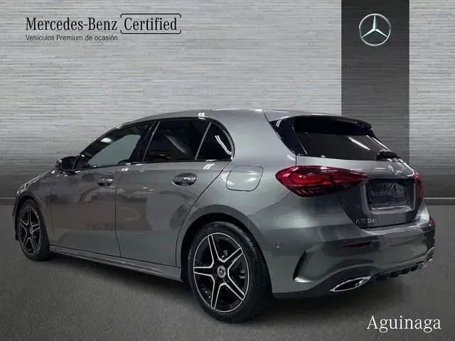Usado Mercedes A180 116 CV (85 kW) 2025 Gris montaña