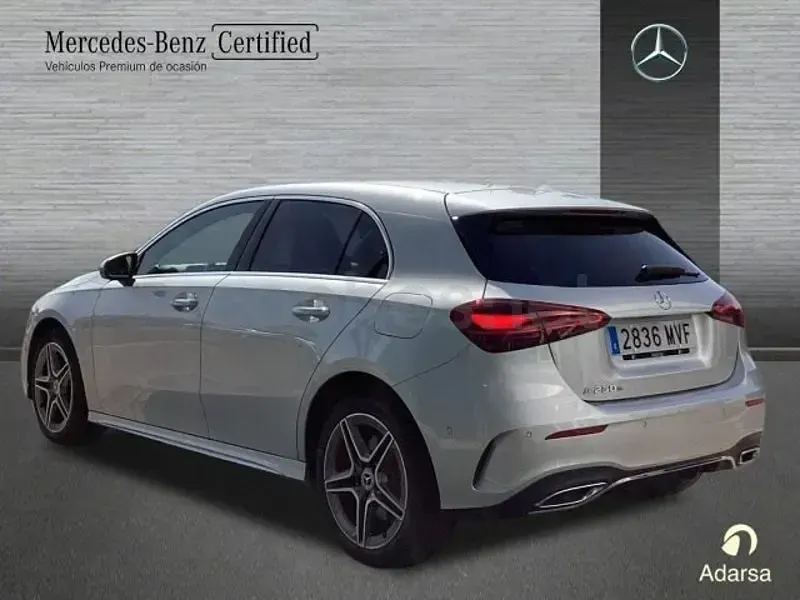Usado Mercedes A250 218 CV (160 kW) 2024 Gris / plata Berlina