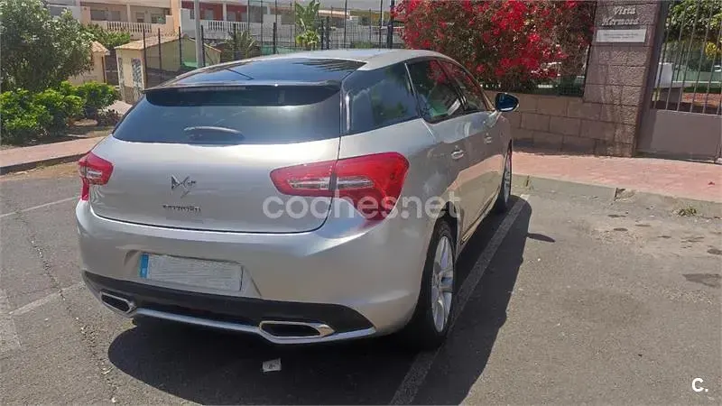 Usado Citroën DS5 200 CV (147 kW) 2014 Gris / plata Utilitario