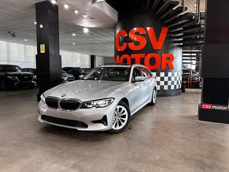 Usado BMW 318 150 CV (110 kW) 2021 Gris / plata Familiar