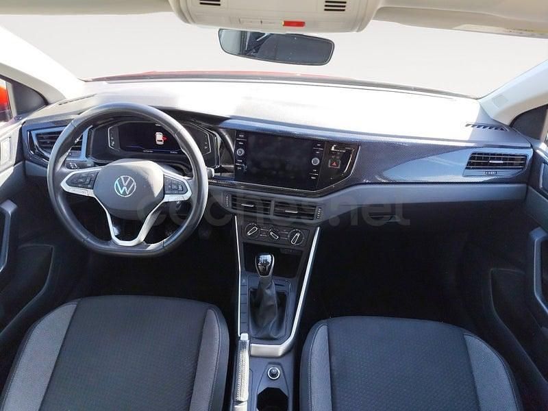 Usado VW Polo Life 95 CV (69 kW) 2022 Rojo Utilitario