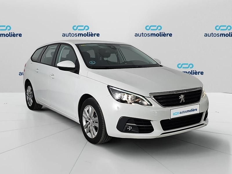 Usado Peugeot 308 Active 131 CV (96 kW) 2020 Blanco Familiar