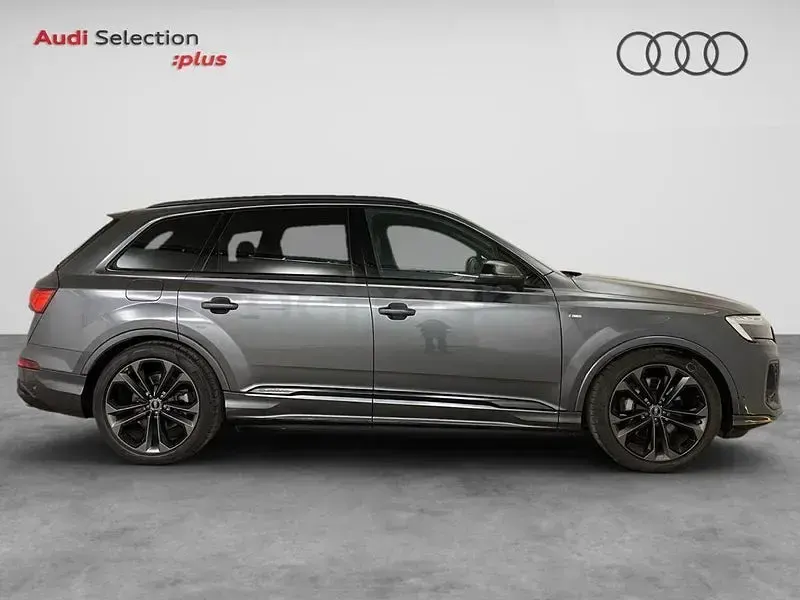 Usado Audi Q7 Premium 286 CV (210 kW) 2025 Gris / plata SUV