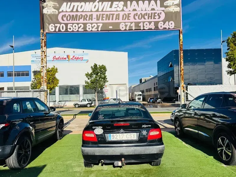 Usado Citroën Xsara 75 CV (55 kW) 2004 Negro Berlina