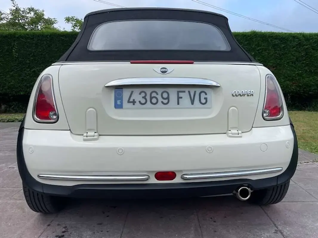 Usado Mini Cooper Cabriolet 116 CV (85 kW) 2007 Beige Descapotable
