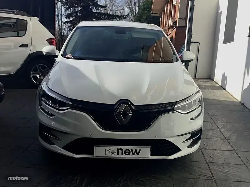 Usado Renault Mégane IV Equilibre 160 CV (117 kW) 2023 Blanco Berlina