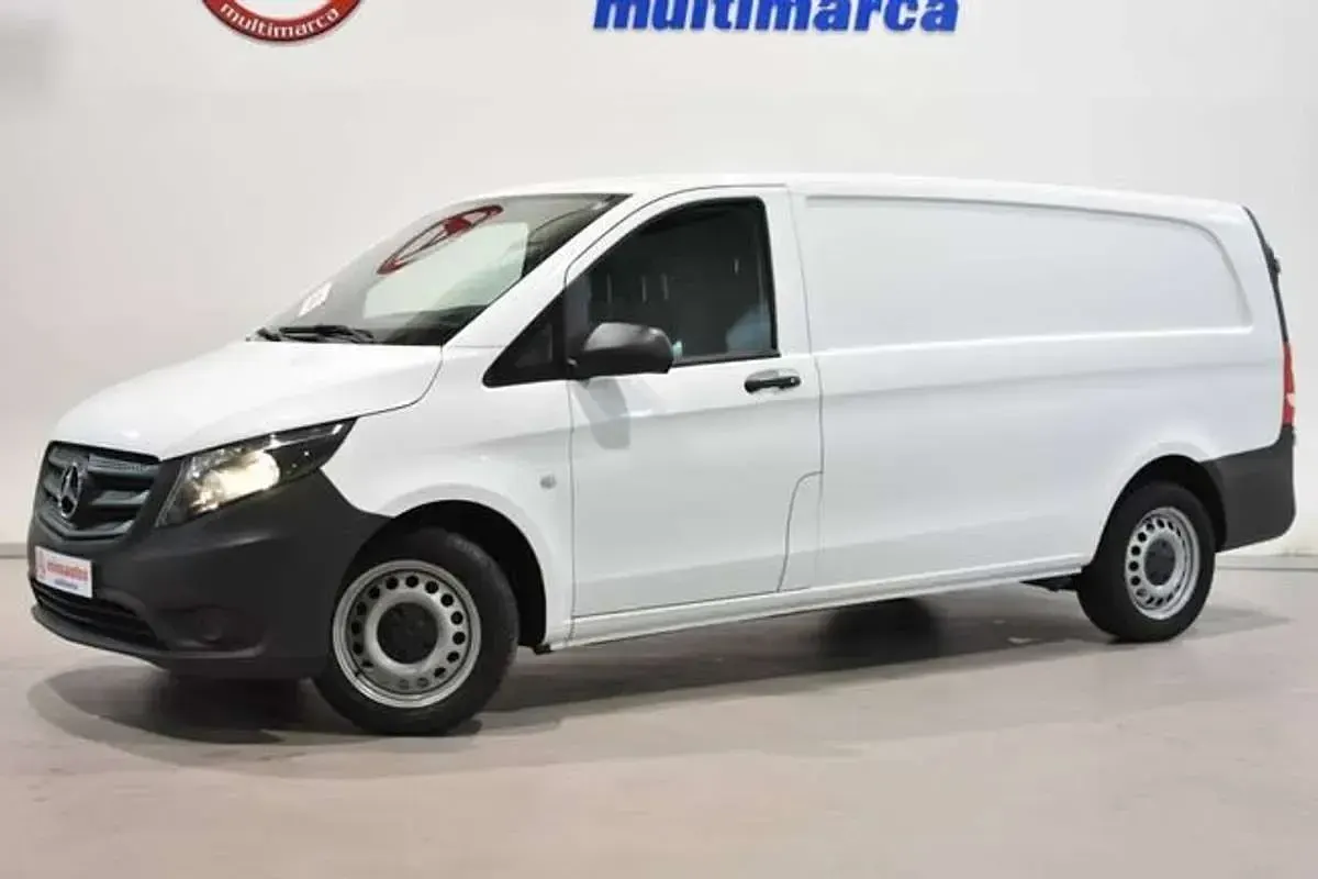 Usado Mercedes Vito 163 CV (119 kW) 2023 Blanco Van
