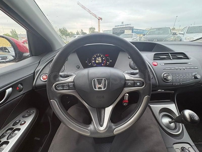 Usado Honda Civic Comfort 100 CV (73 kW) 2009 Granate Berlina