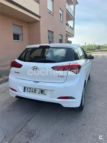 Brugt Hyundai i20 90 HK (66 kW) 2017 Hvid Sedan